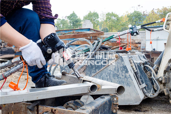 液壓沖擊扳手(shou)