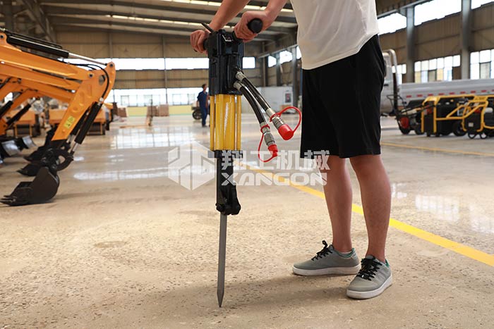 液(yè)壓破碎鎬 液(ye)壓破碎鎬